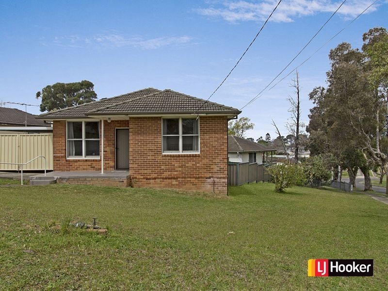 34 Noakes Parade, Lalor Park NSW 2147