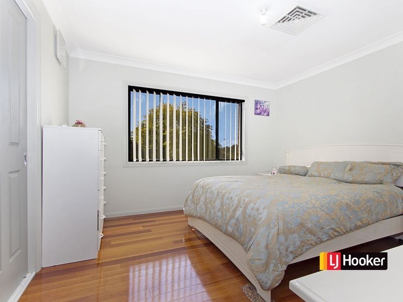 1 Candlenut Grove, Parklea NSW 2768