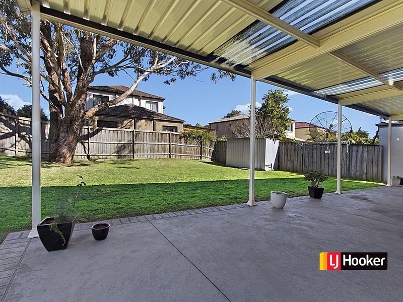 1 Candlenut Grove, Parklea NSW 2768