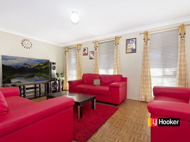 52 Farnham Road, Quakers Hill NSW 2763