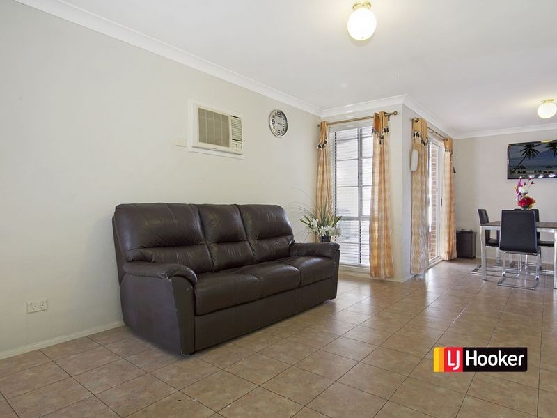 52 Farnham Road, Quakers Hill NSW 2763