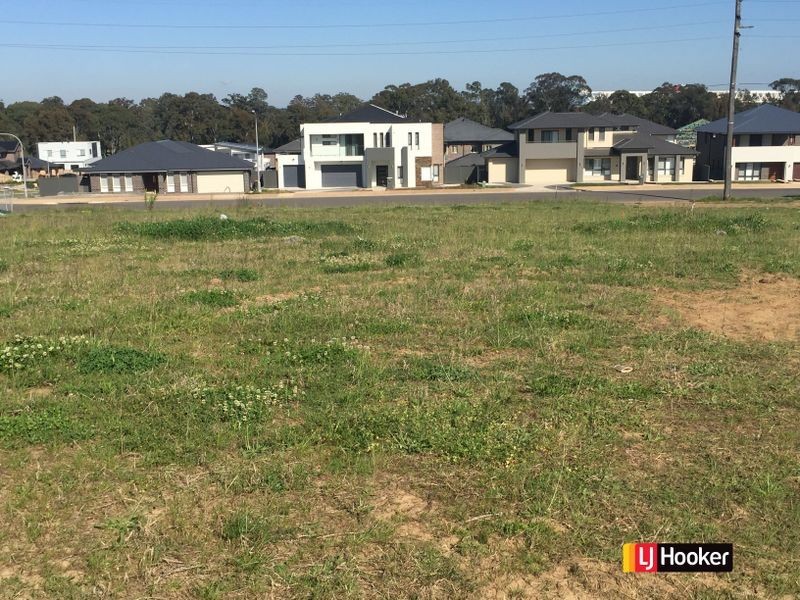 14 Thomas Boulton Circuit, Kellyville NSW 2155