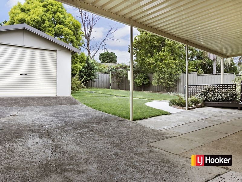 29 Pineleigh Road, Lalor Park NSW 2147
