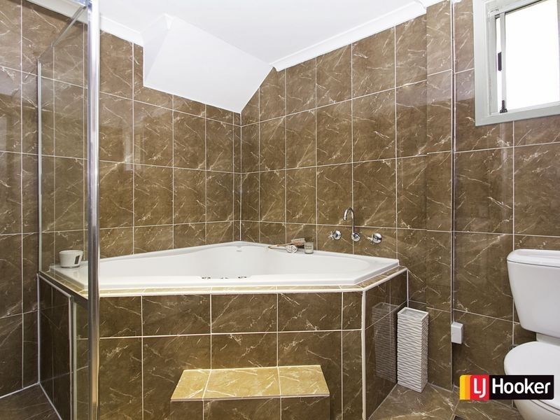 105 Hoyle Drive, Dean Park NSW 2761