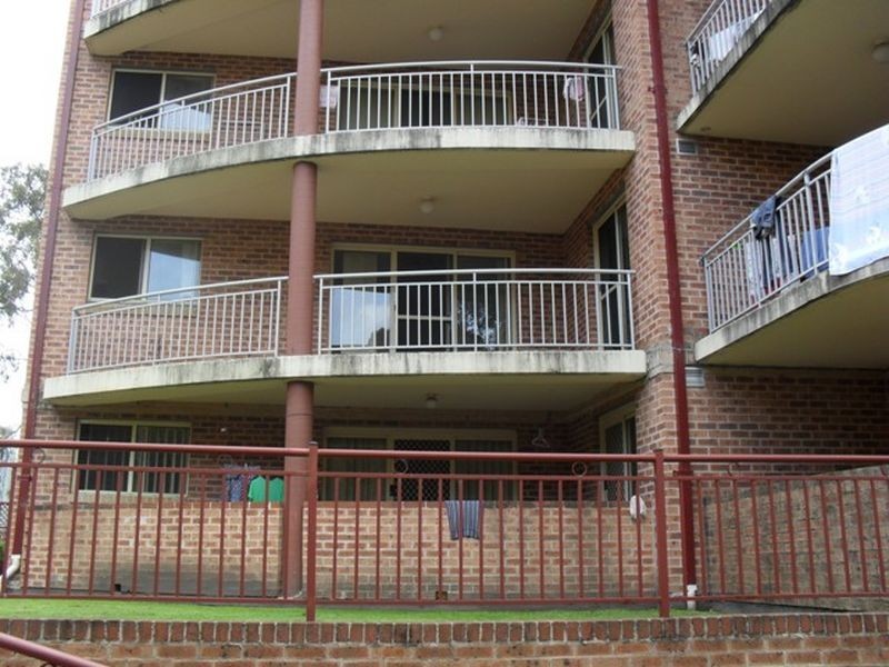 8/8-10 Fourth Avenue, Blacktown NSW 2148