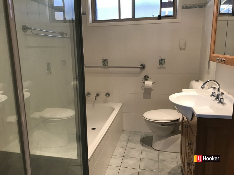 560 Great Western Highway, Pendle Hill NSW 2145