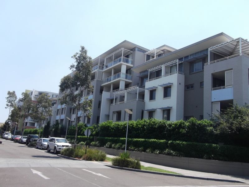 209 Napoli 3 Stromboli Strait, Wentworth Point NSW 2127