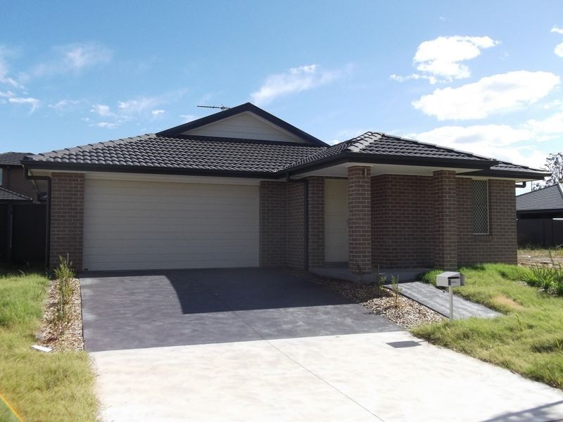 6 Bradley Street, Ropes Crossing NSW 2760