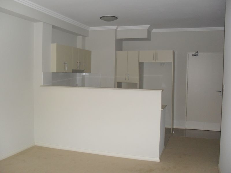 2/2-4 Fifth Avenue, Blacktown NSW 2148