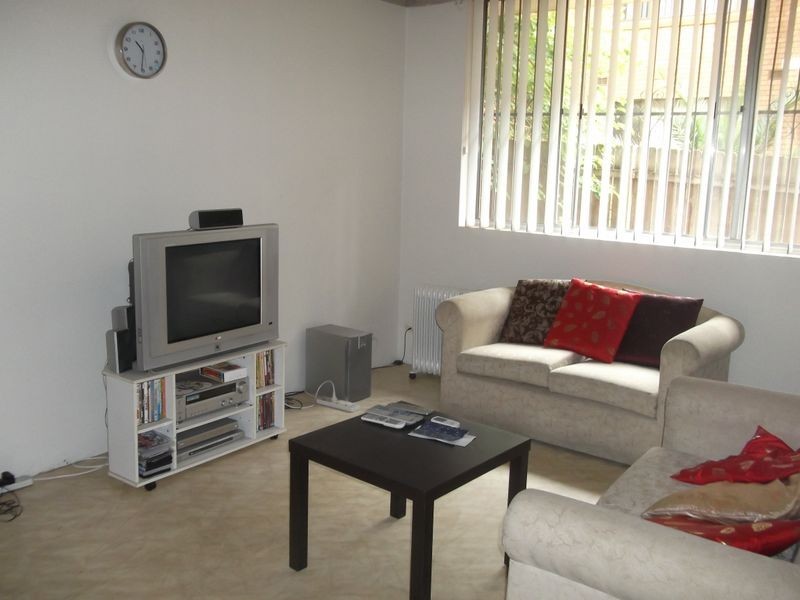 2/83 Lane Street, Wentworthville NSW 2145