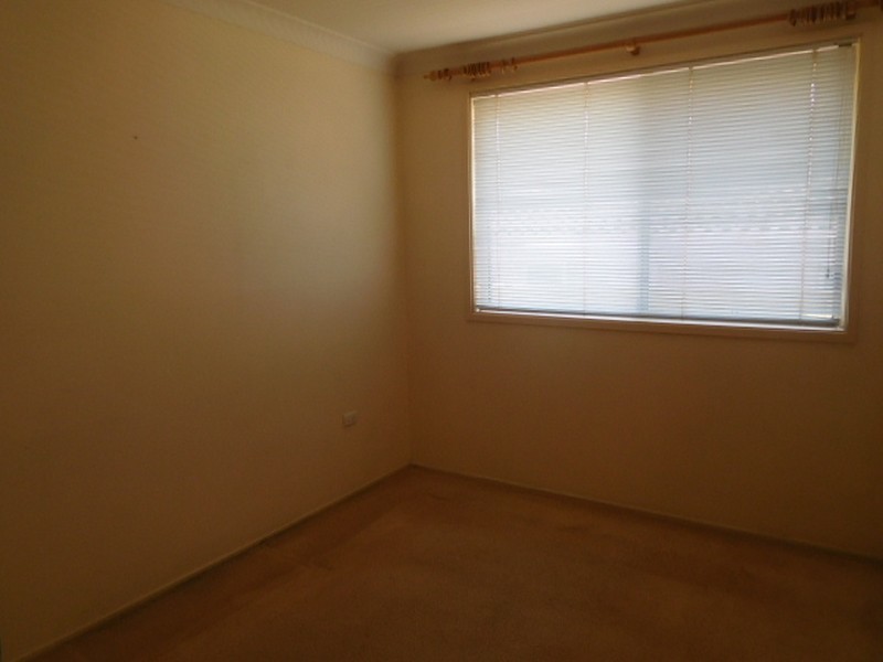 8 Barnier Drive, Quakers Hill NSW 2763