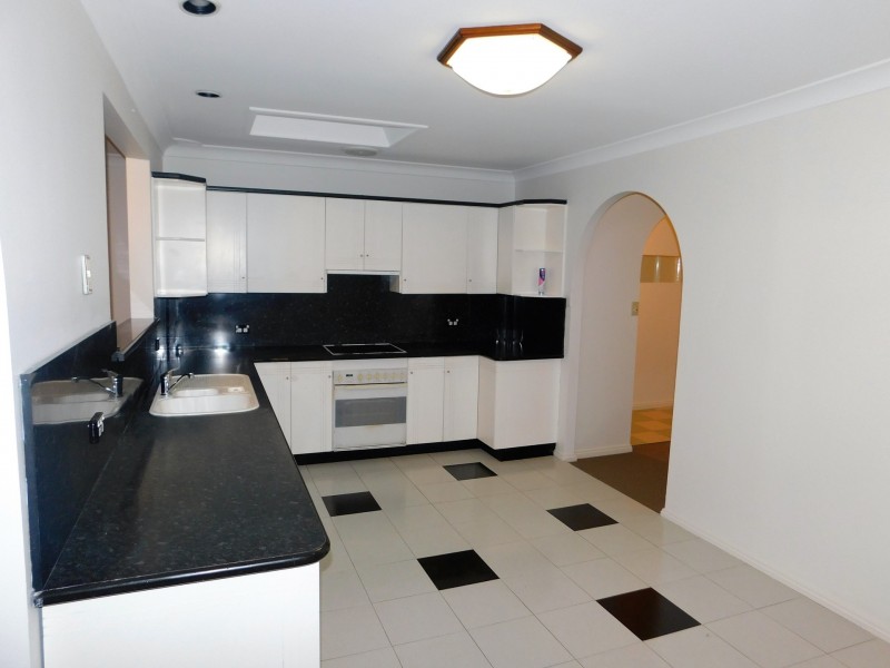 36 Wembley Avenue, Cambridge Park NSW 2747