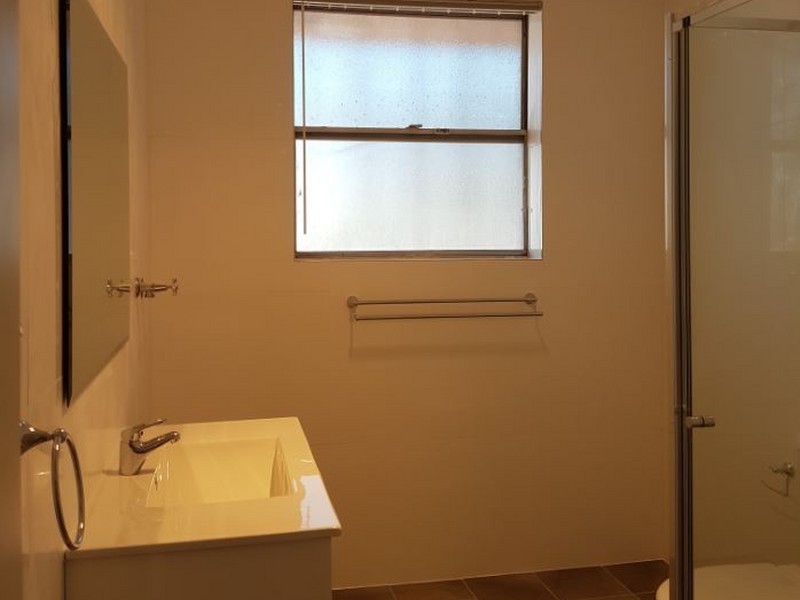 8 Daniel Street, Granville NSW 2142