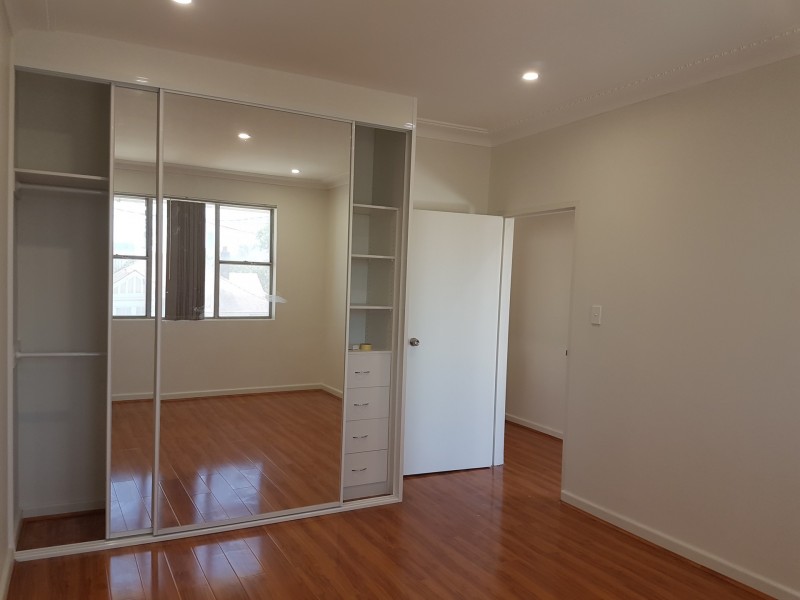 8 Daniel Street, Granville NSW 2142