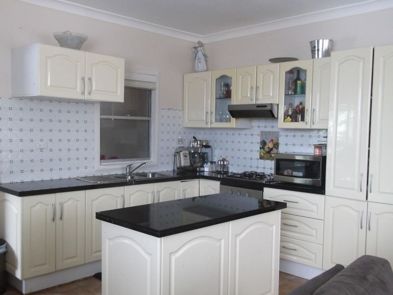 12 Eyre Street, Lalor Park NSW 2147