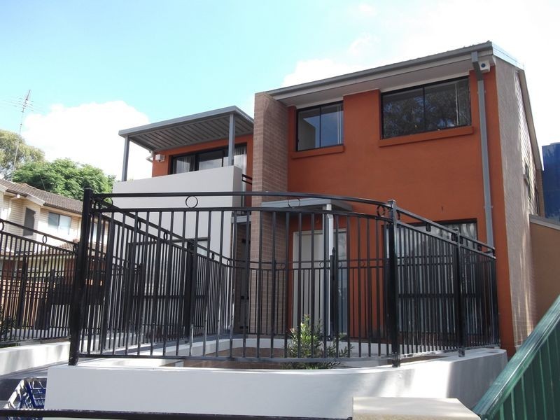 1/16 Highland Avenue, Toongabbie NSW 2146