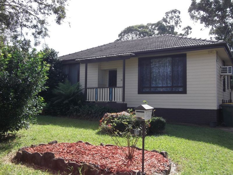 19 Anne Avenue, Seven Hills NSW 2147