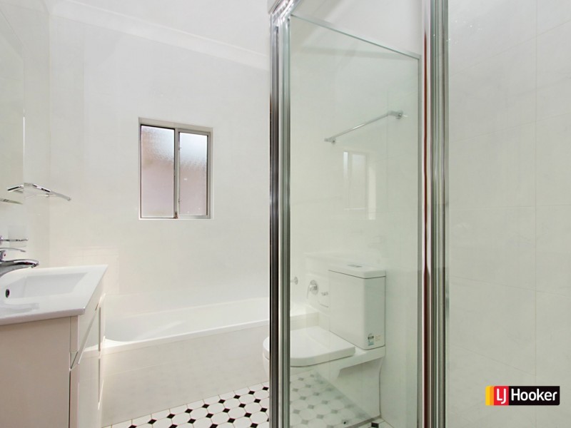 90 Lucas Road, Seven Hills NSW 2147