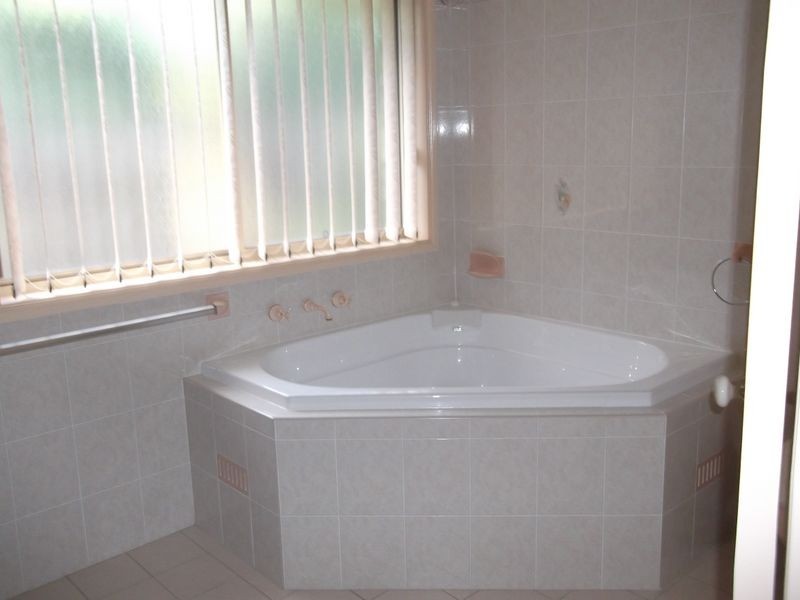 60 Oramzi Road, Girraween NSW 2145