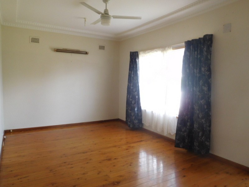 23 Stewart Avenue, Blacktown NSW 2148