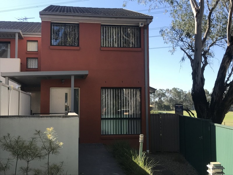 4/16 Highland Avenue, Toongabbie NSW 2146