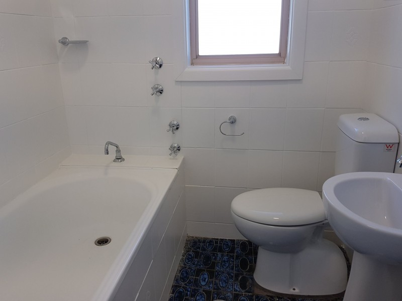 42 Melba Road, Lalor Park NSW 2147