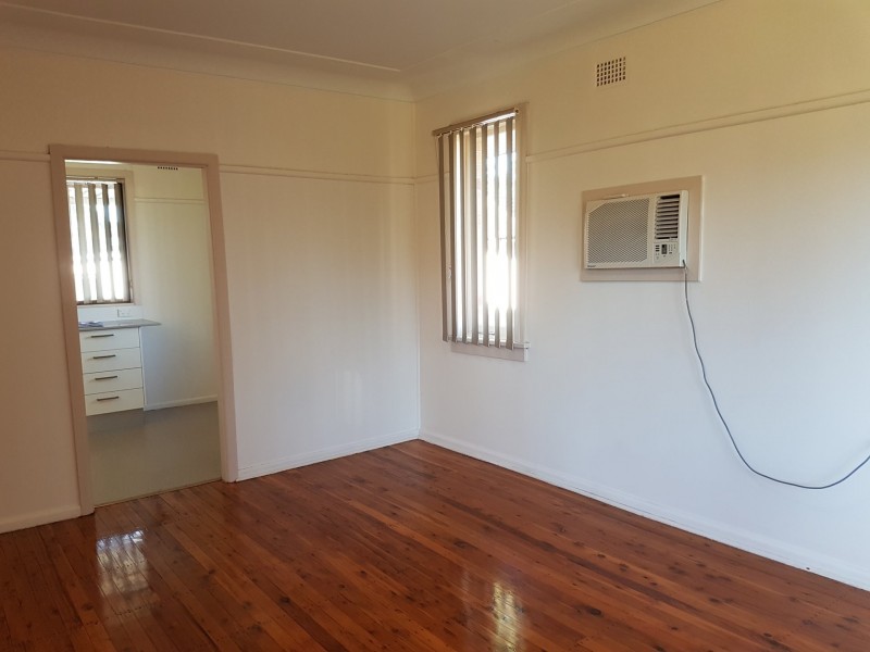 25 Forrest Road, Lalor Park NSW 2147