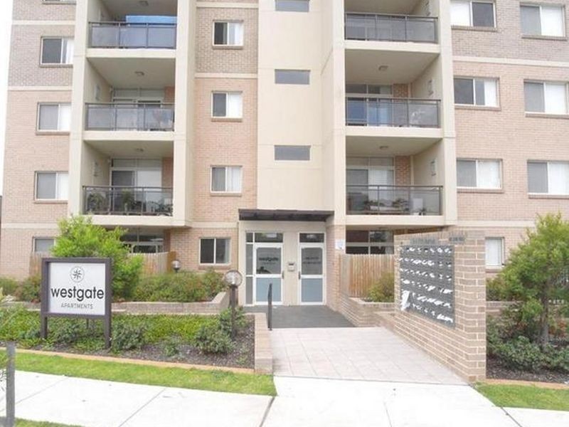 5/2-4 Fifth Avenue, Blacktown NSW 2148