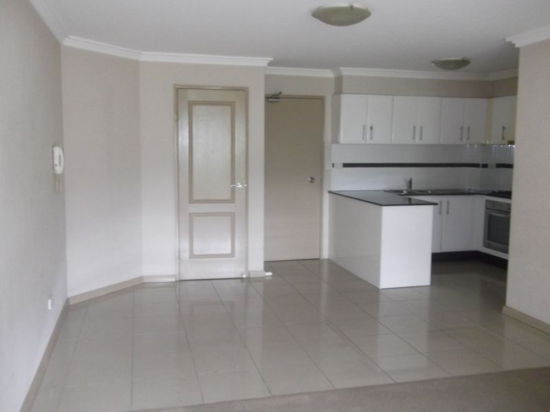 23/8-14 Oxford Street, Blacktown NSW 2148