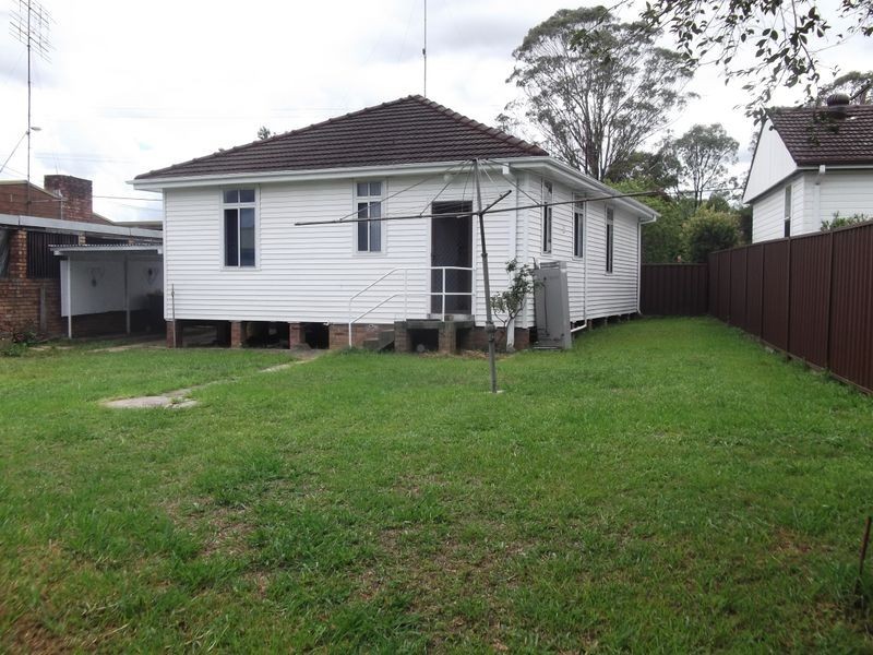 17 Vardys Road, Lalor Park NSW 2147