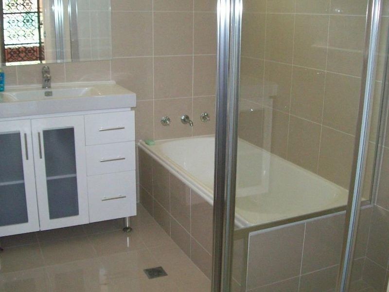 5 Zambesi Road, Seven Hills NSW 2147