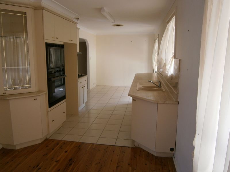 28 Botany Boulevard, Kings Langley NSW 2147