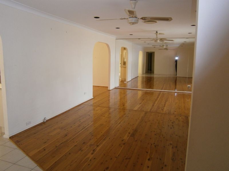 28 Botany Boulevard, Kings Langley NSW 2147