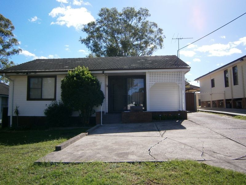 19 Melba Road, Lalor Park NSW 2147