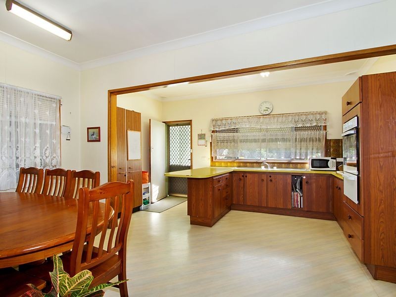 64 Johnson Avenue, Seven Hills NSW 2147