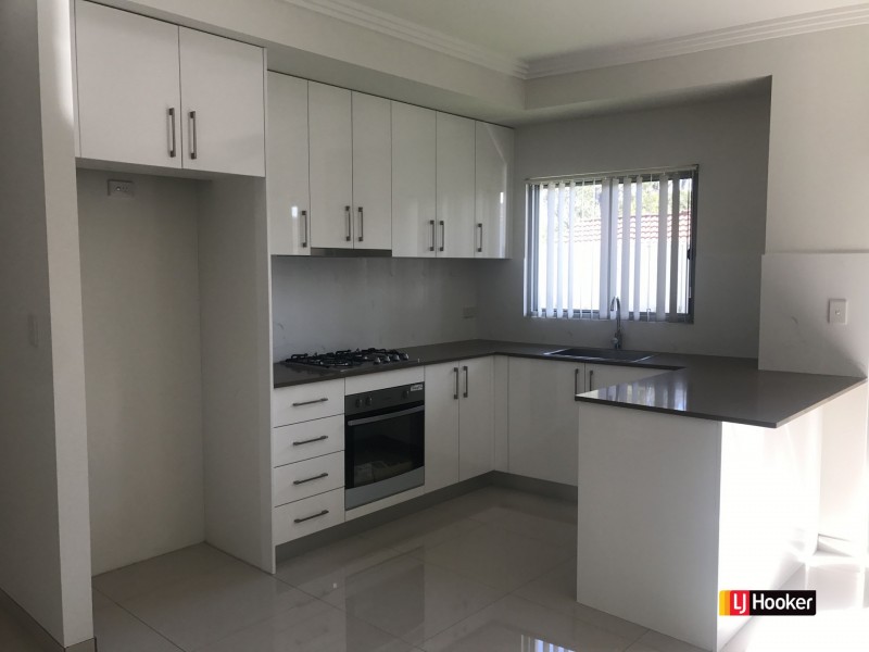 9/45-49 Toongabbie Road, Toongabbie NSW 2146