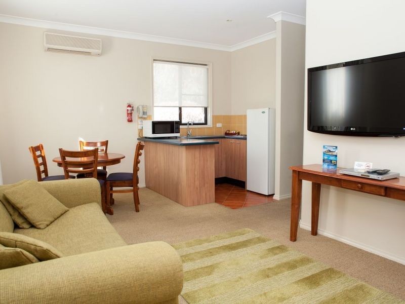 Villa97-98 The Leisure Inn, Pokolbin NSW 2320