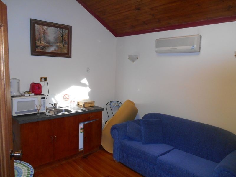 86 Wollombi Road, Cessnock NSW 2325