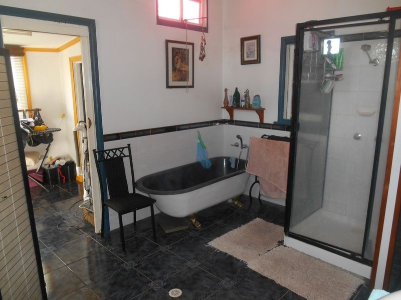 86 Wollombi Road, Cessnock NSW 2325