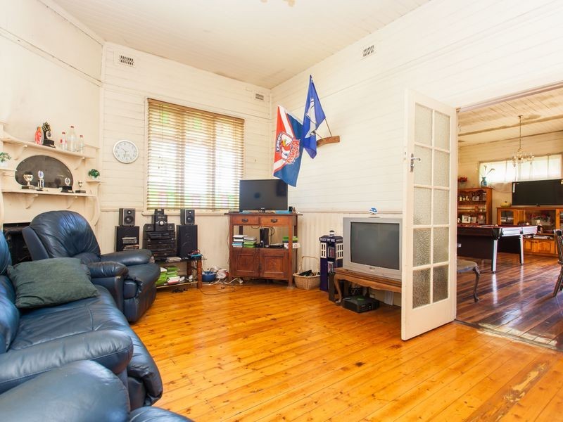 24 Coronation Street, Kurri Kurri NSW 2327