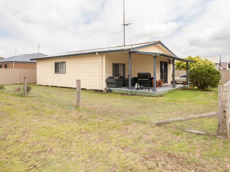9 Fifth Street, Cessnock NSW 2325