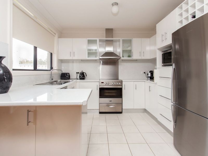 2/42 OShea Circuit, Cessnock NSW 2325