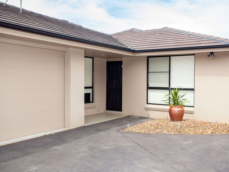 2/42 OShea Circuit, Cessnock NSW 2325