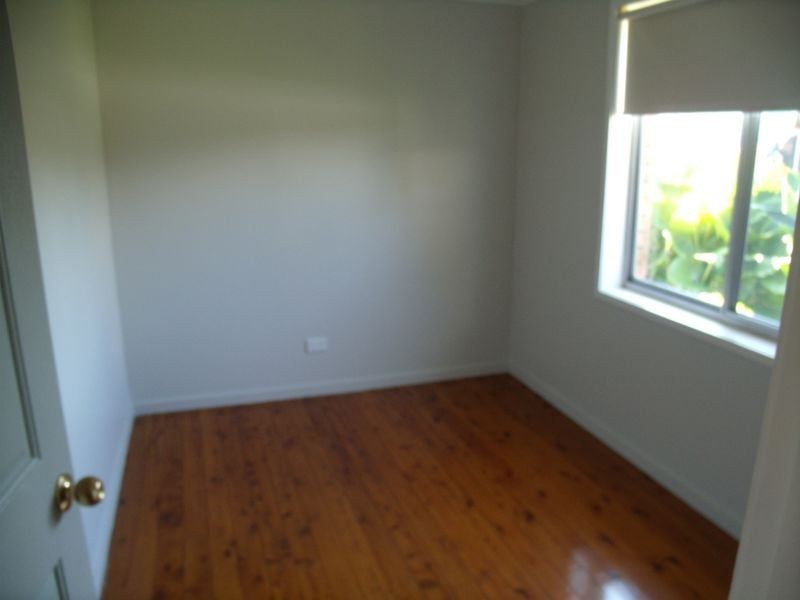 9 Racecourse Rd, Cessnock NSW 2325