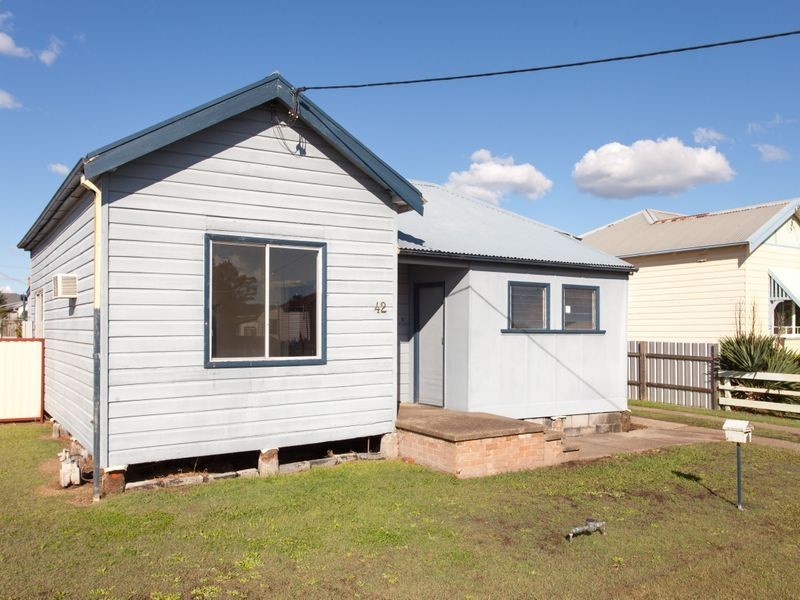 42 George Street, Cessnock NSW 2325