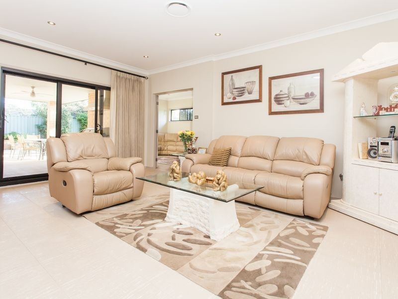 14 Traminer Grove, Cessnock NSW 2325