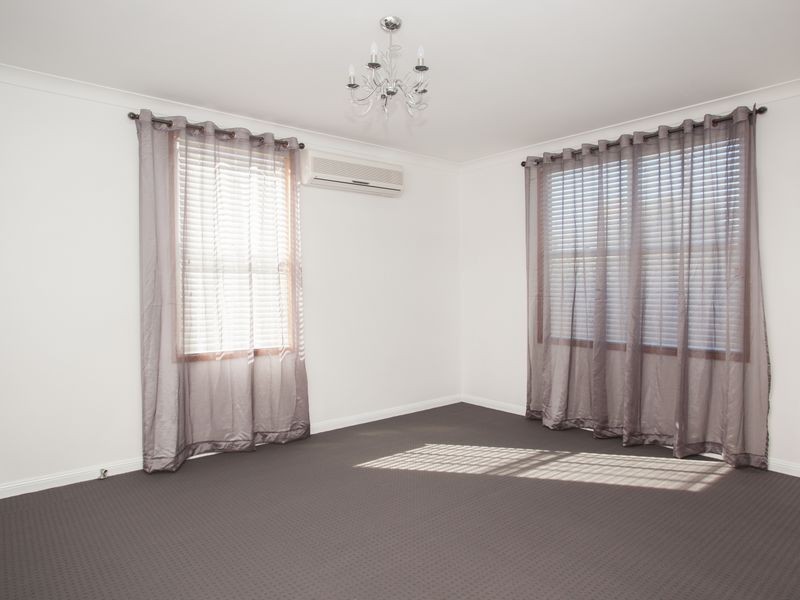 11 Elizabeth Street, Cessnock NSW 2325