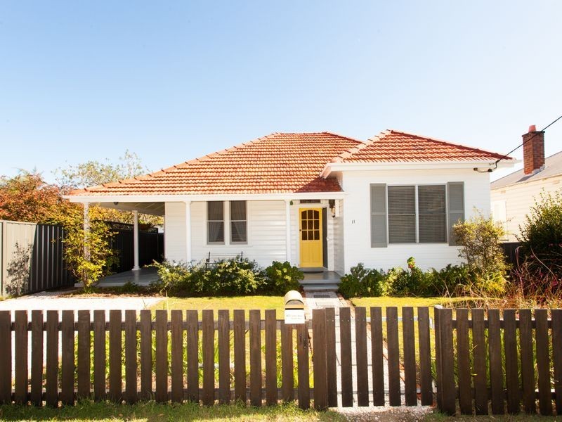 11 Elizabeth Street, Cessnock NSW 2325