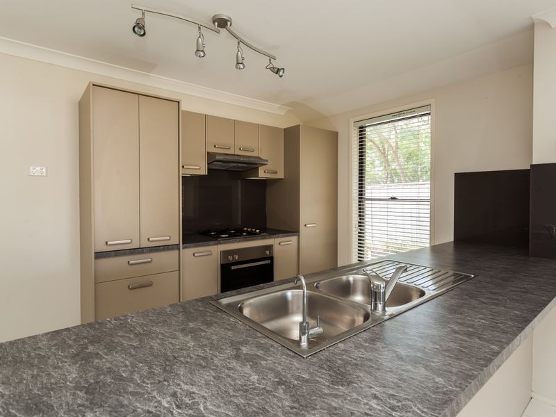 16 Desmond Street, Cessnock NSW 2325