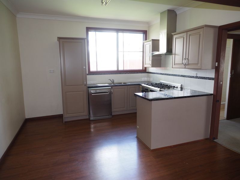 4 Orange St, Abermain NSW 2326